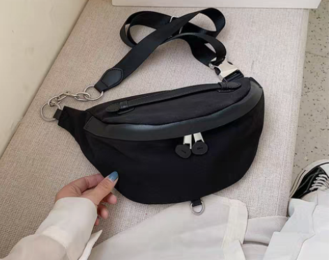 转卖秋冬小包包2022新款潮时尚流行胸包百...