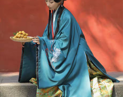 转卖【兰若庭】 乘黄 明制 大袖 【红色款...