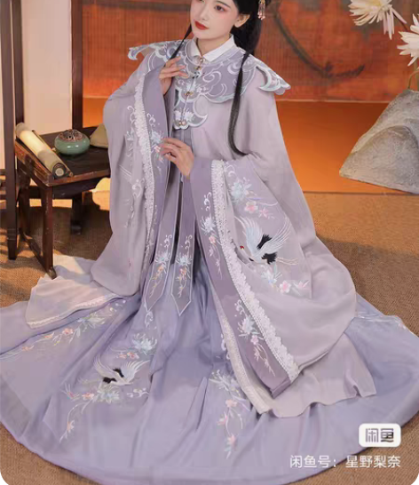 包邮出两套清梳家的明制，m的，两套都很重 ...