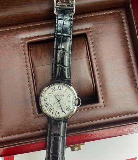 包邮卡地亚蓝气球 男士手表 高fang??...