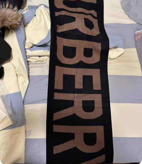 包邮BURBERRY纯羊毛围巾，别人送的，...