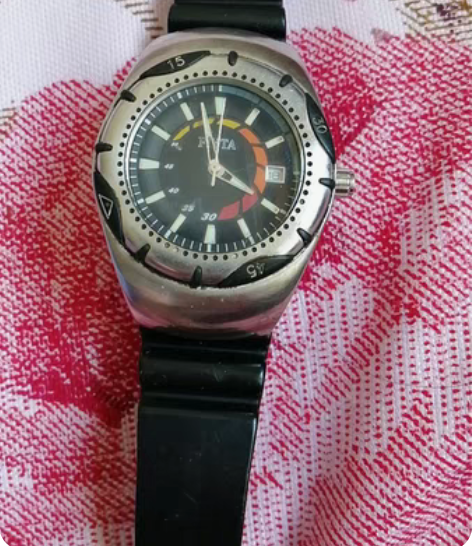 飞亚达男款电子手表，成色如图成色如图，功能...