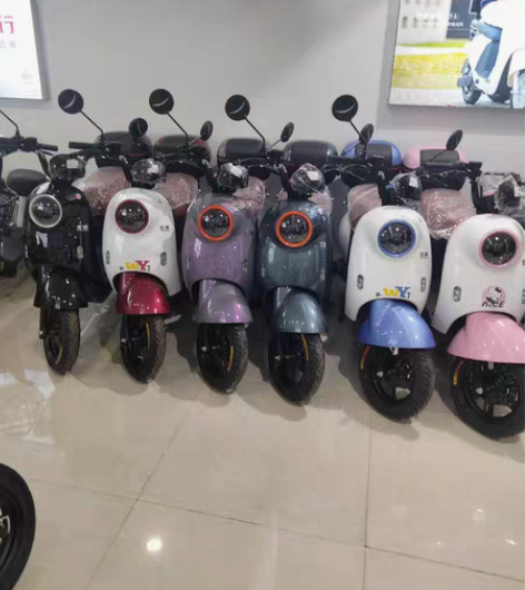 疯掉了，五羊碟刹72伏电动车2699元，送...