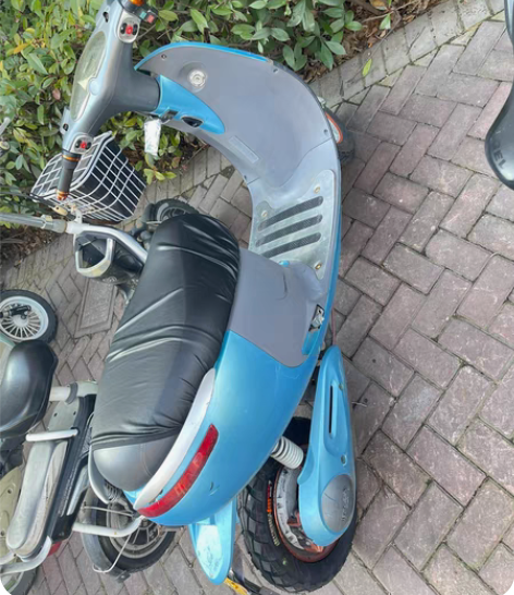 盐城工学院新校区大四毕业出电动车一辆，有需...