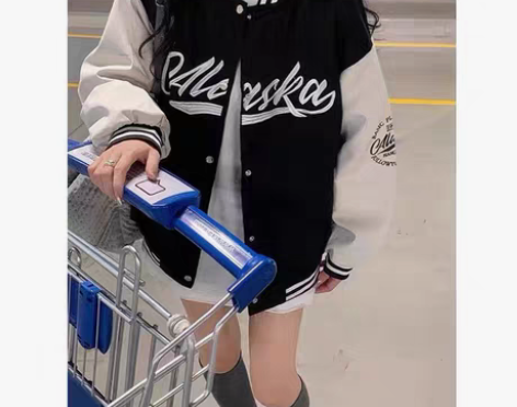 包邮全新棒球外套，125斤以内穿吧，不退不...