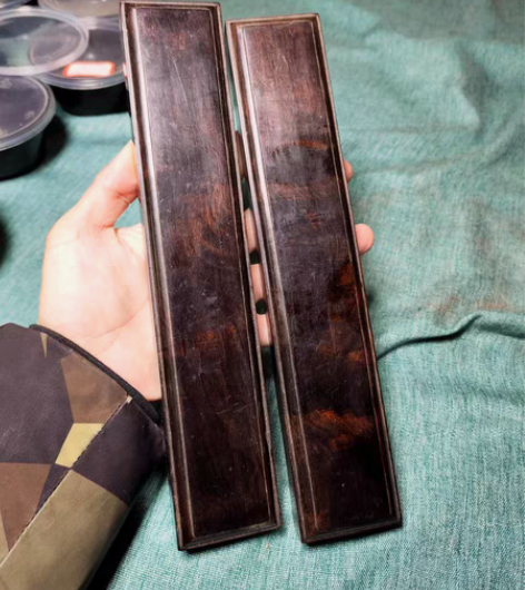 包邮紫光檀镇尺一对 感兴趣的话点“我想要”...