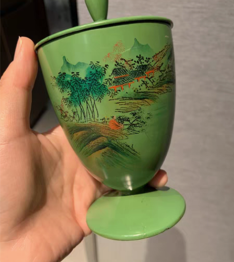 包邮解放初期绿漆器手绘山水人物盖杯一个，带...