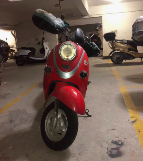 小型电动车，女生自用三年，有购车合同、发票...