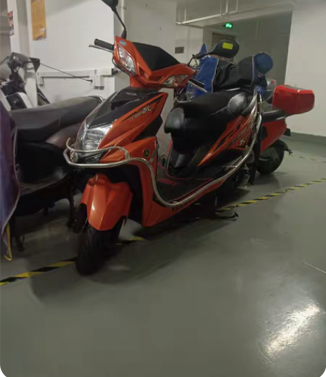 正宗雅马哈摩托车15年一月份购入，现在跟新...