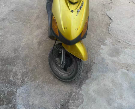 出闲置雅马哈巧格踏板摩托车!冷热一枪 着火...