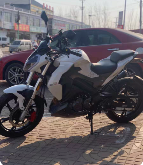 贝纳利小迅龙S，手续齐全，随时过户 感兴趣...