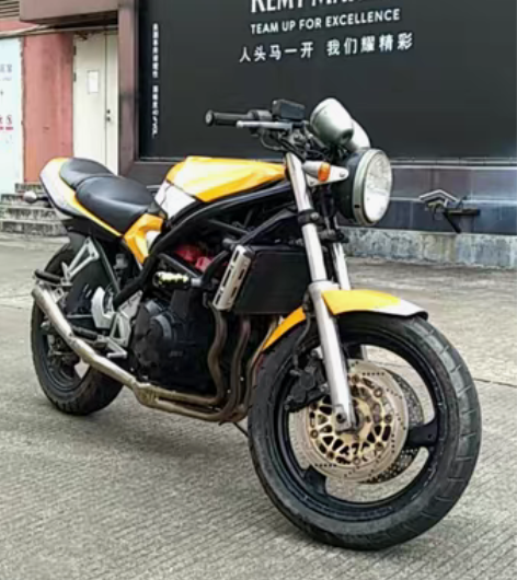 包邮诚心要的可小刀！铃木盗匪400摩托车，...