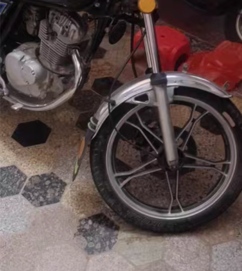 进口铃木摩托车401小日本的车子就是好 感...