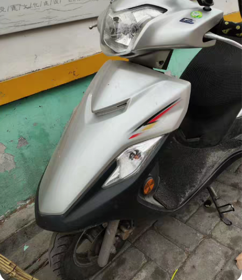 21年vf125，成色好，就是没洗车不太干...