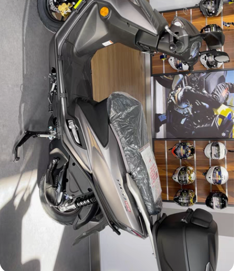 豪爵铃木UCR125尾箱护杠带CBS，LE...