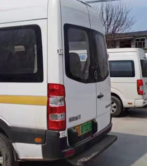 出售新能源六米大客车没有动力系统，适合当活...