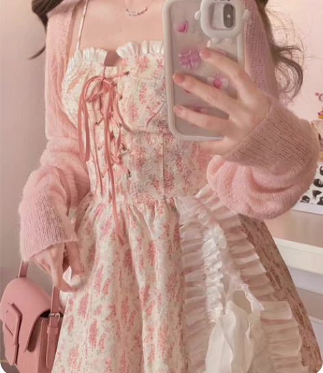 ?出春夏学生女宽松粉色蛋糕碎花吊带连衣裙+...