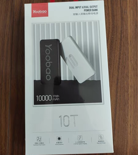 Yoobao羽博充电宝，10000毫安快充...