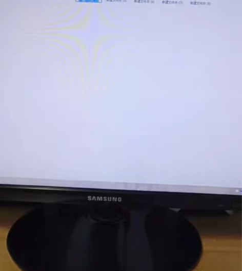 雷柏无线鼠标键盘一套。 功能正常，新旧如图...