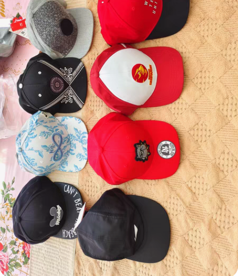 包邮李宁全新帽子，保证正品，特价处理40一...