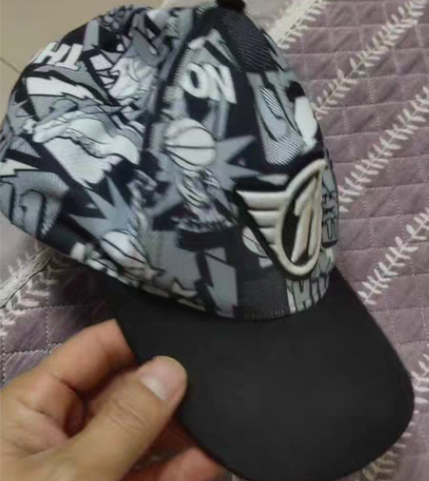 包邮安踏童帽55－59，另一个没有品牌。两...