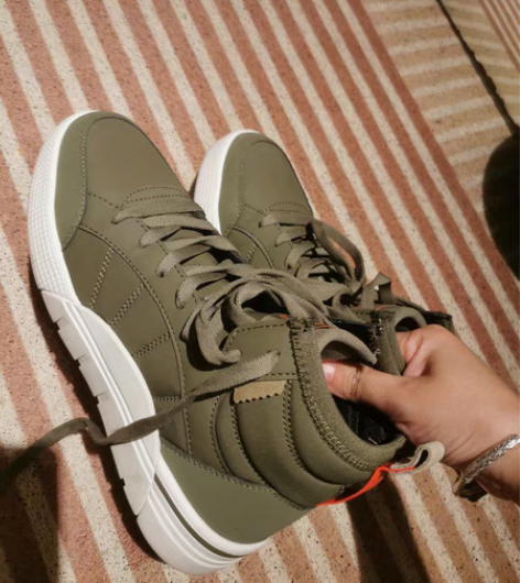 全新 特步高邦板鞋 男女同款 38~39码...