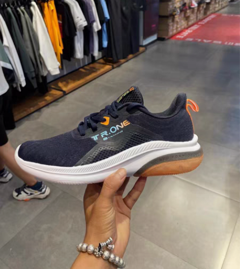 包邮361度男款跑步鞋原价399现在179...