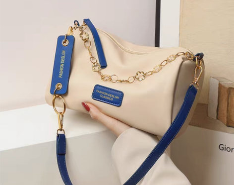 转卖Viney包包新款2021包包女包斜挎...