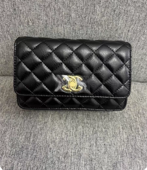 包邮【特价处理】2023新款羊皮菱格链条包...