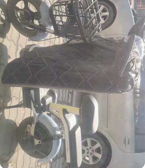 小刀电动车出售，有手续，可上牌。外观没啥瑕...