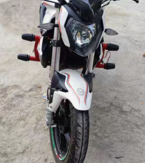 包邮代出贝纳利红宝龙150，二手户。19年...