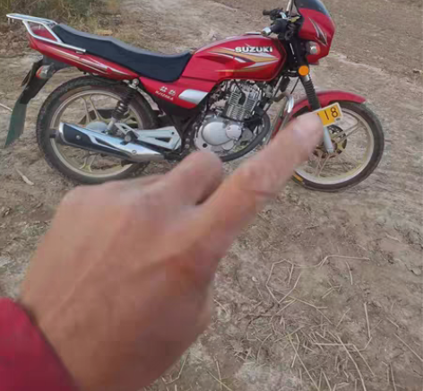 钻豹摩托车?发动机F开头的 感兴趣的话点“...