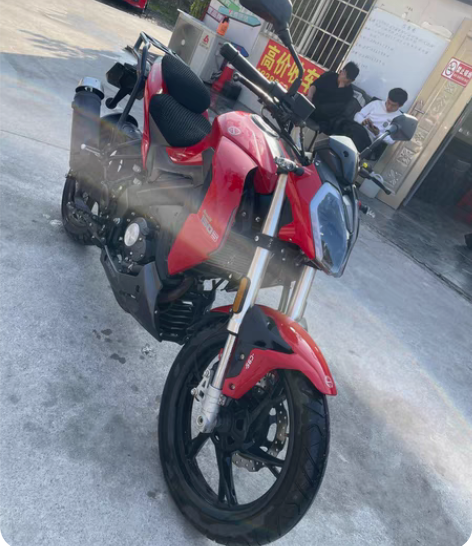 19年11月上牌的，贝纳利小迅龙150单缸...