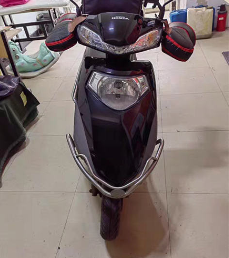 五羊本田，自己用的，带车牌，跑了两万多点公...