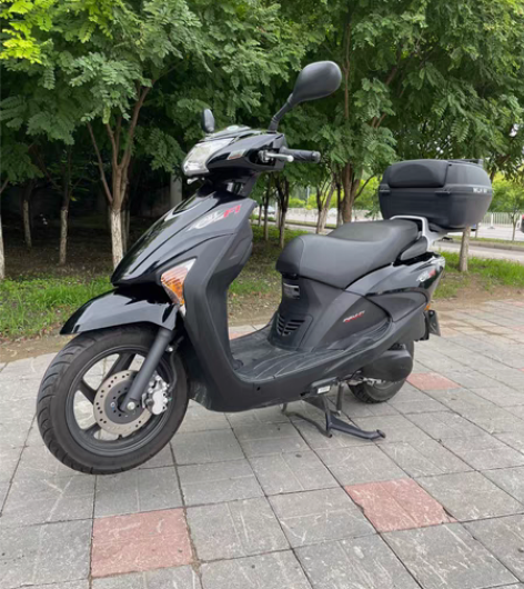 本田易影电喷踏板，京B，周租400，月租5...