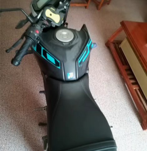 春风狒狒含泪转 22年4月车 保险四月到期...