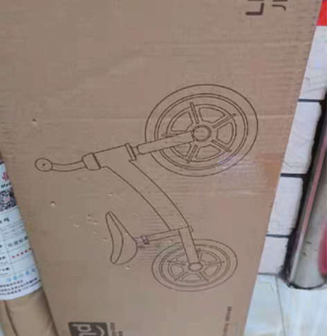 全新的，全新儿童平衡车3-6岁，蓝色，商场...