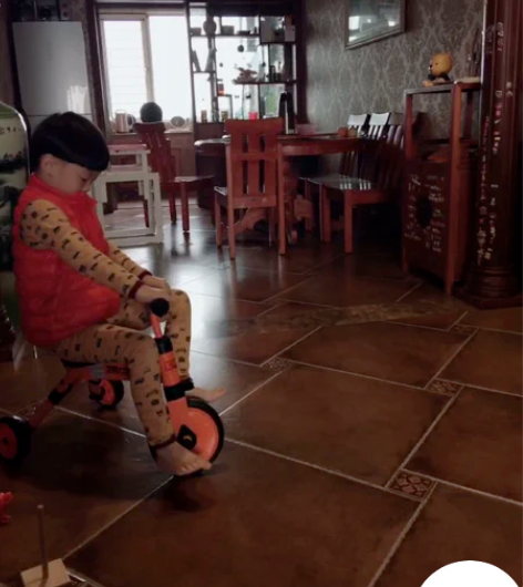 全新【Kiwicool儿童折叠三轮车】全新...