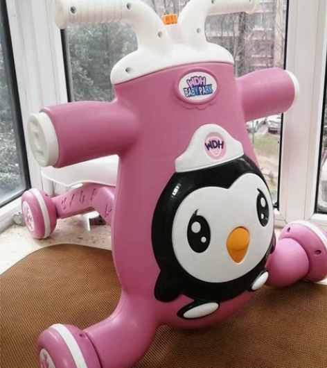 婴儿两用学步车。可当滑行车，可以做学步车。...