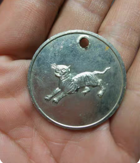 包邮自行车铜车牌：图片如物，科左中旗，少见...