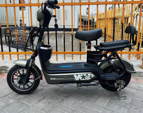 济南二手电动车九成新电瓶车家用雅迪电动车台...