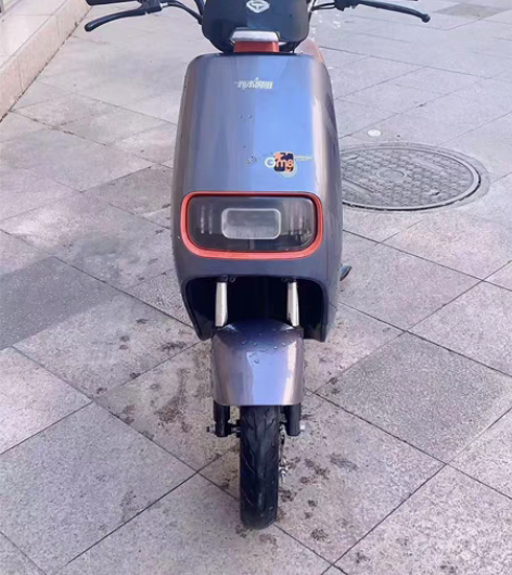 转!二手新国标9成新电动车,带黄牌,车子好...