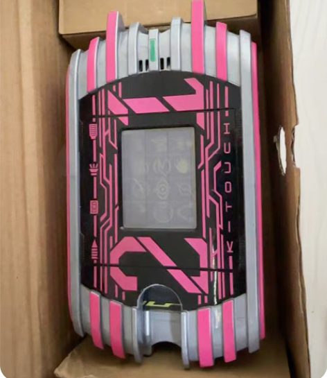 品红21，加改装袋，加卡盒剑一套出，默认盒...