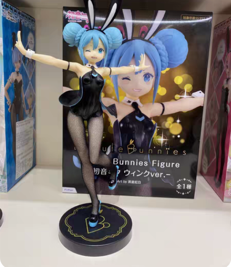 包邮初音未来手办，全新未拆封，丝袜是真的哦...
