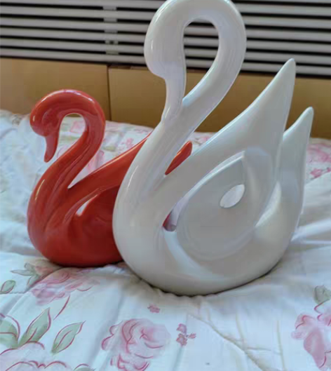 天鹅摆件陶瓷工艺品现代简约家居客厅酒柜卧室...