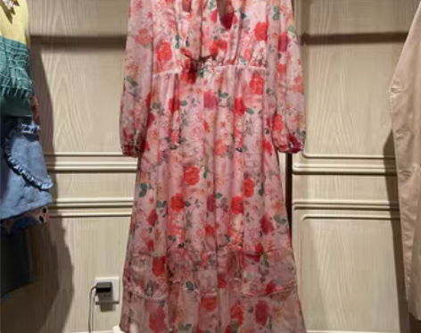 转卖商场同款epic tanni2022春...