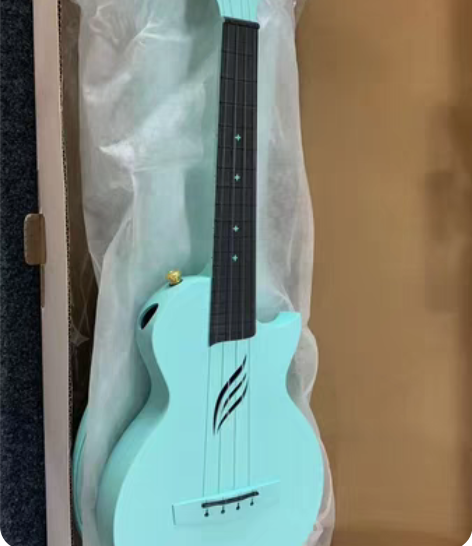 包邮恩雅尤克里里 NOVA U 碳纤维一体...