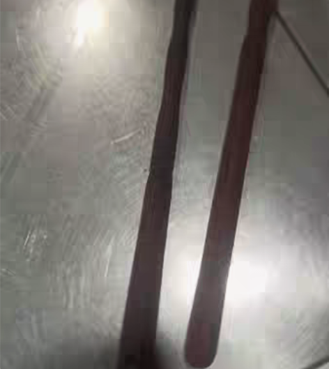 转卖两个红木小玩艺，佛尘杆，老老年的东西了...