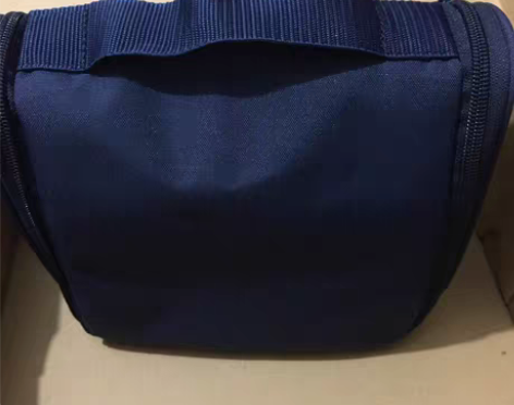 转卖无印良品便携式洗漱包简约轻便旅行收纳包...