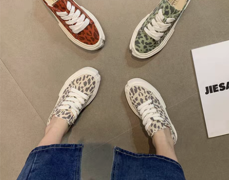 转卖帆布鞋平底女2022新款夏季小众豹纹增...
